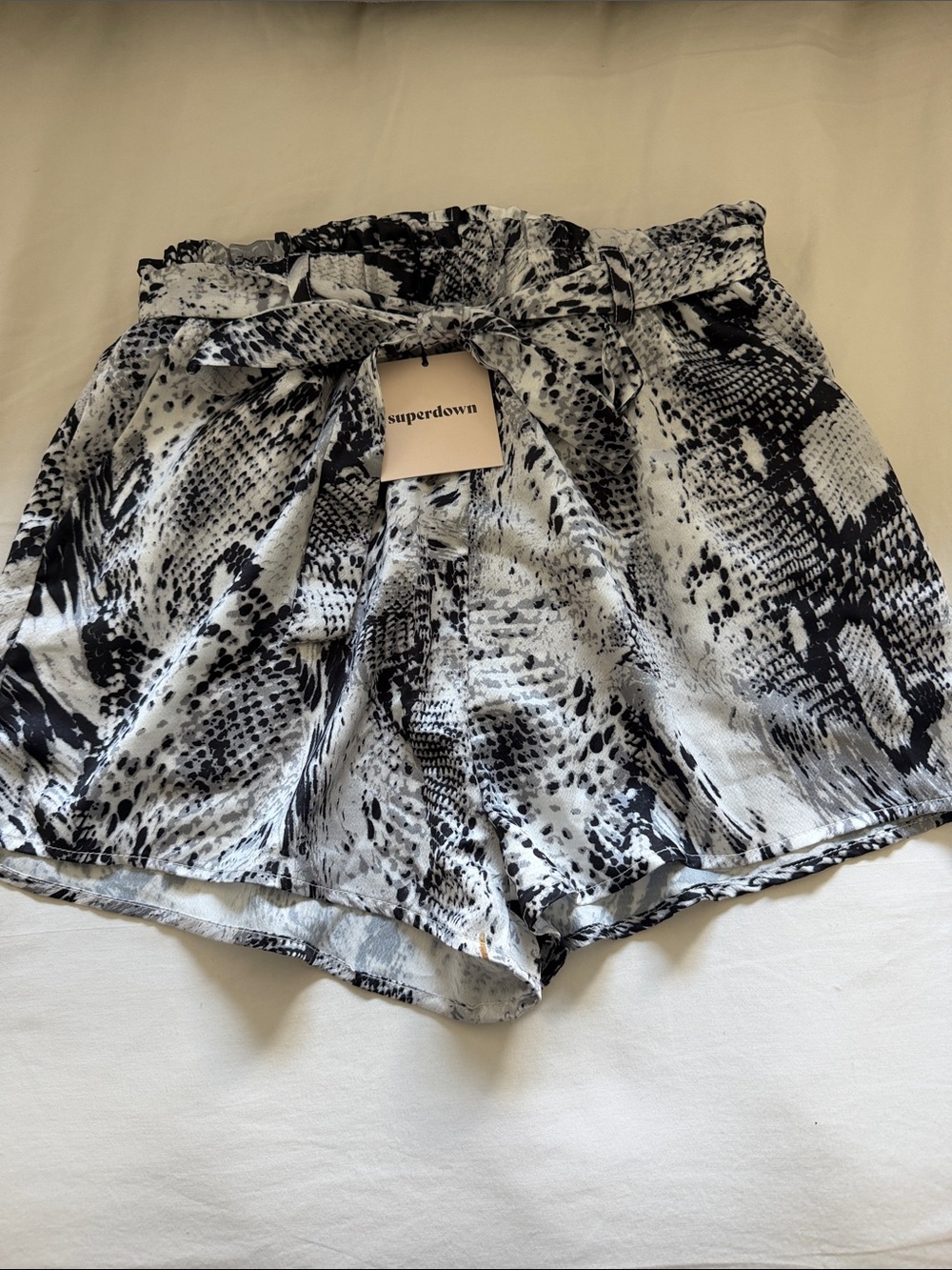 superdown Black and White Snake Print High-Waist Paperbag Shorts
